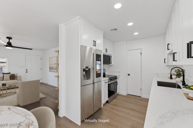 1011 Center Street, Henderson, NV 89015