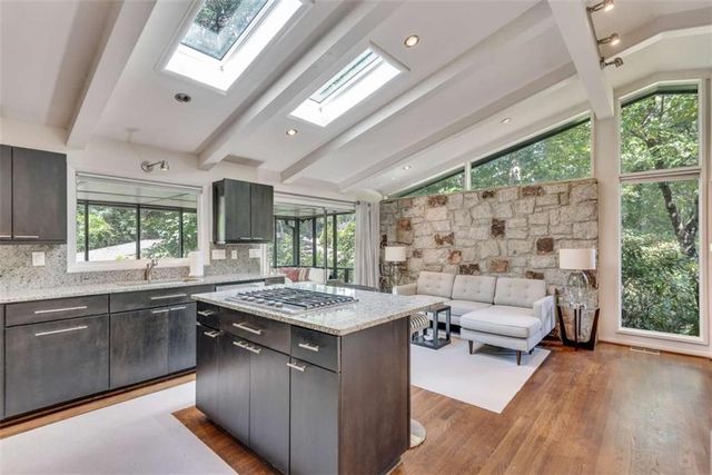 2588 Flair Knoll Drive, Atlanta, GA 30345