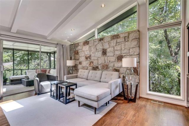 2588 Flair Knoll Drive, Atlanta, GA 30345