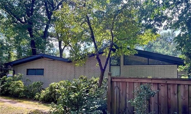 2588 Flair Knoll Drive, Atlanta, GA 30345