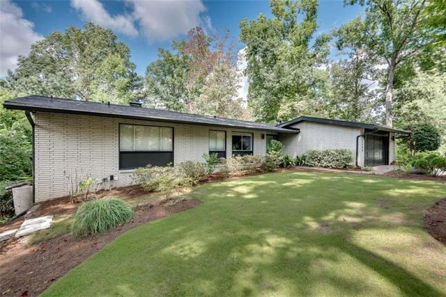 2588 Flair Knoll Drive, Atlanta, GA 30345