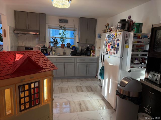 137-31 170th Street, Jamaica, NY 11434