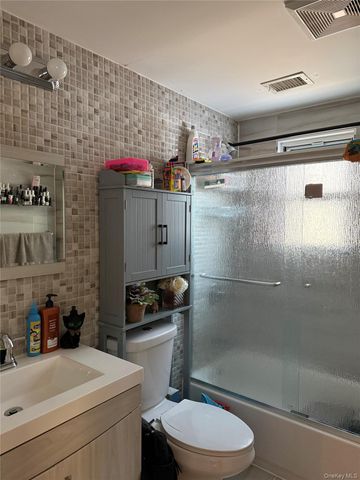 137-31 170th Street, Jamaica, NY 11434