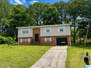340 17TH AVENUE NW, Center Point, AL 35215