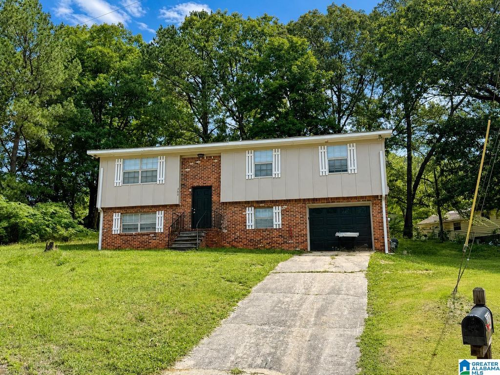 340 17TH AVENUE NW, Center Point, AL 35215