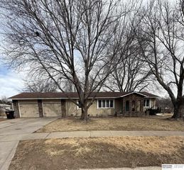 1540 Elkhorn Drive, Arlington, NE 68002
