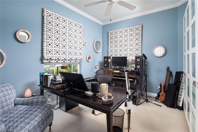 3822 Huelva CT, Naples, FL 34109