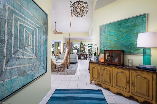 3822 Huelva CT, Naples, FL 34109