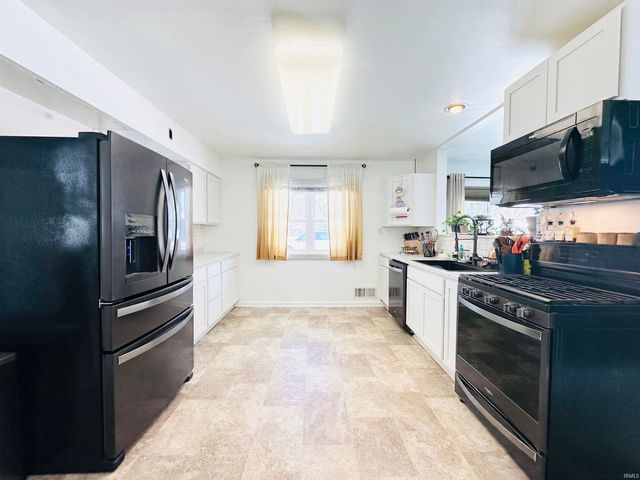 104 Maine Street, Walkerton, IN 46574