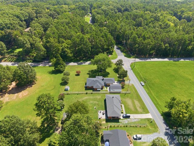 2424 Griffith Road, Monroe, NC 28112