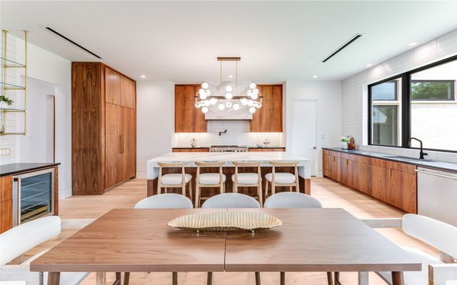 10142 Coppedge, Dallas, TX 75229