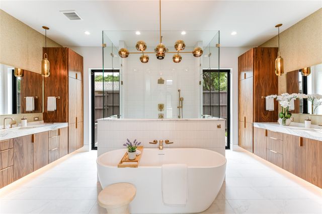 10142 Coppedge, Dallas, TX 75229