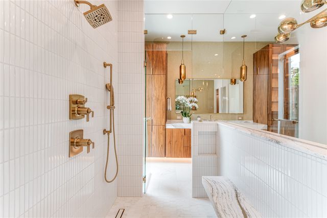 10142 Coppedge, Dallas, TX 75229