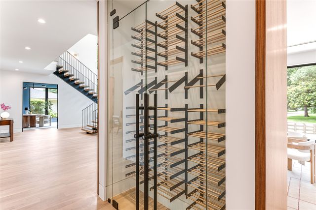 10142 Coppedge, Dallas, TX 75229