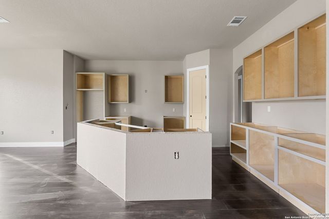 731 County Road 356, Adkins, TX 78101