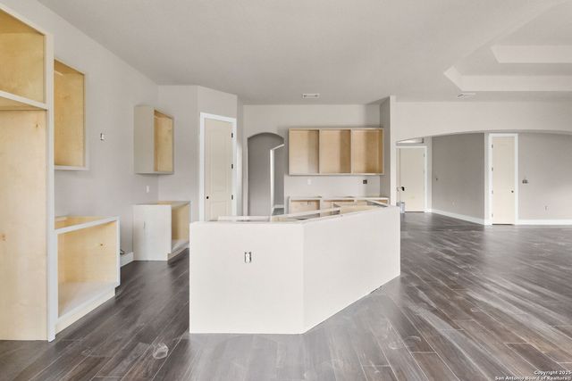 731 County Road 356, Adkins, TX 78101