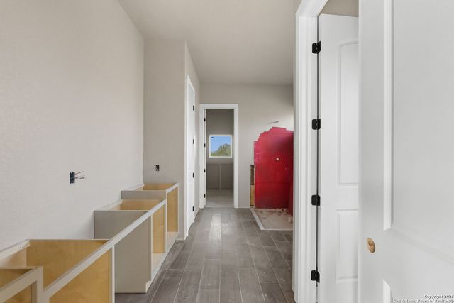 731 County Road 356, Adkins, TX 78101