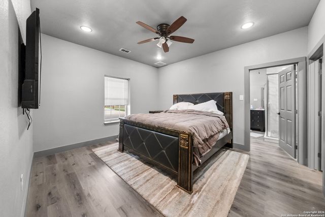 731 County Road 356, Adkins, TX 78101