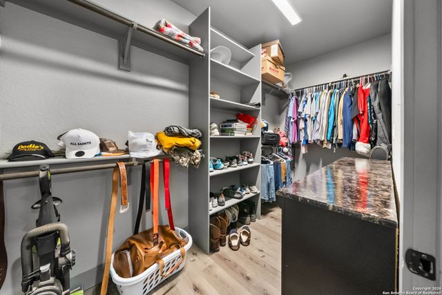 731 County Road 356, Adkins, TX 78101