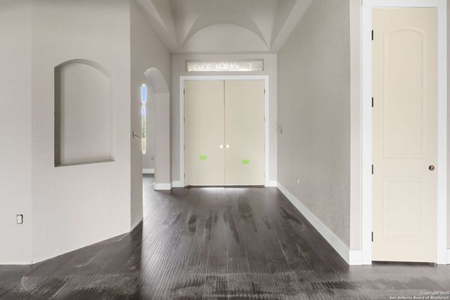 731 County Road 356, Adkins, TX 78101