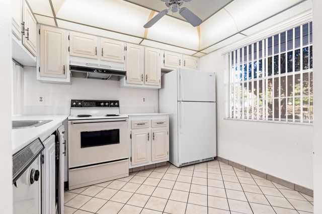 4602 Martinique Way E1, Coconut Creek, FL 33066