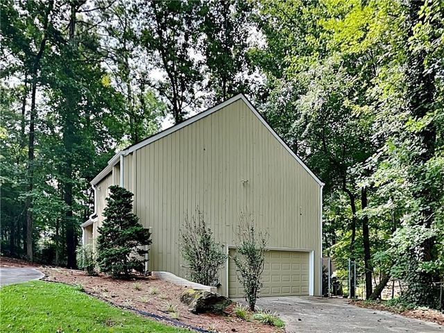 2205 Oakrill Court, Marietta, GA 30062