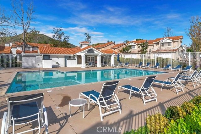 4827 Matteo, Oak Park, CA 91377