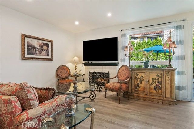 4827 Matteo, Oak Park, CA 91377