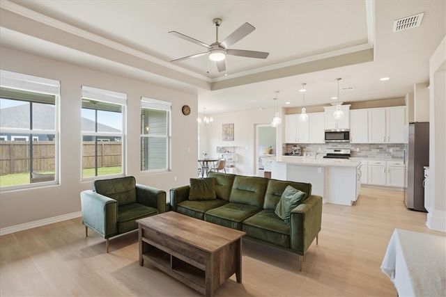 7710 Hulk Dr, Corpus Christi, TX 78414