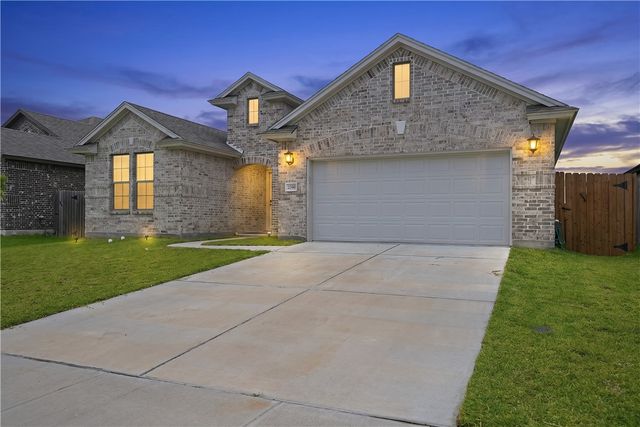 7710 Hulk Dr, Corpus Christi, TX 78414