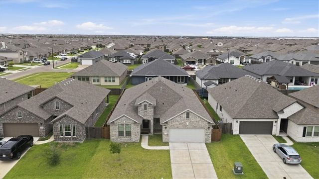 7710 Hulk Dr, Corpus Christi, TX 78414