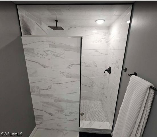 7360 Glenmoor LN 4207, Naples, FL 34104