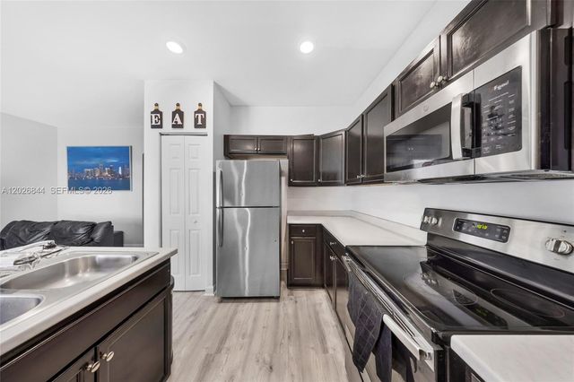 9381 W 33rd Lane, Hialeah, FL 33018