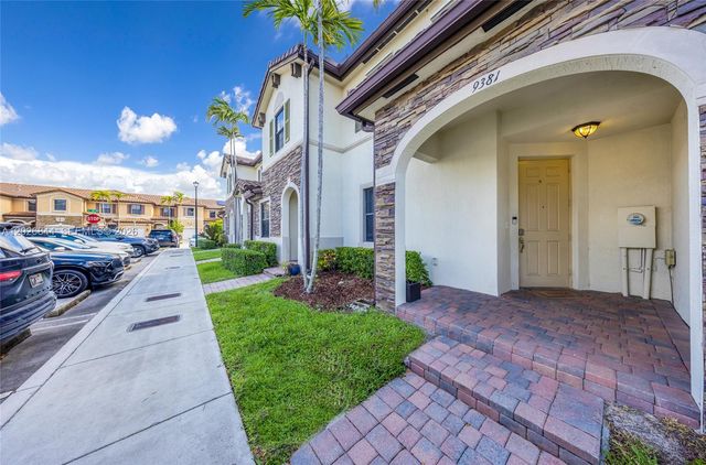 9381 W 33rd Lane, Hialeah, FL 33018