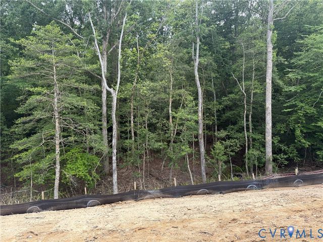 4318 Aurora Dr, Moseley, VA 23120