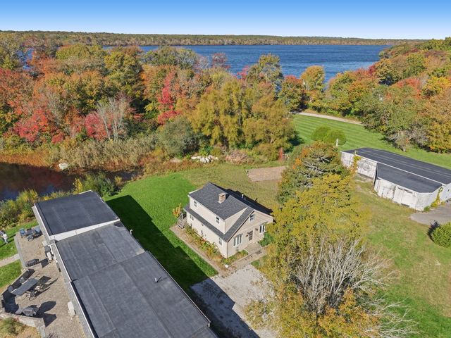 1031 Old Stafford Road, Tiverton, RI 02878