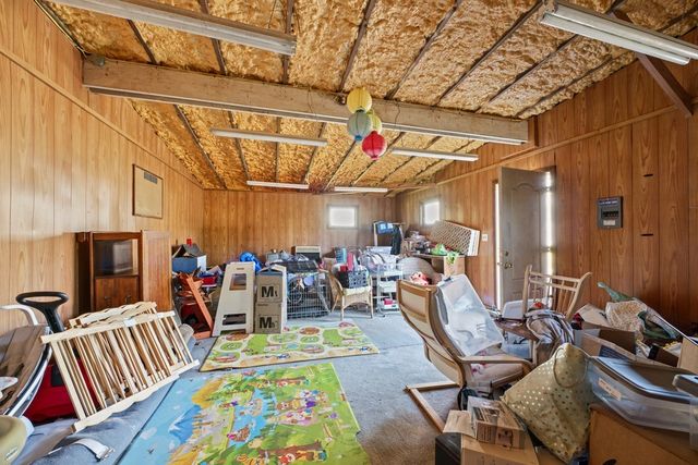 1031 Old Stafford Road, Tiverton, RI 02878