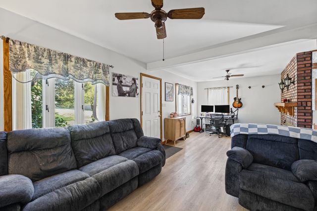 1031 Old Stafford Road, Tiverton, RI 02878