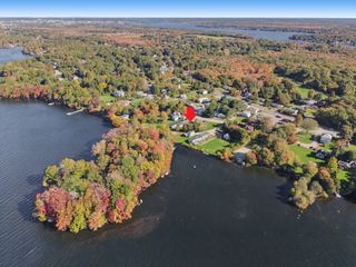 1031 Old Stafford Road, Tiverton, RI 02878