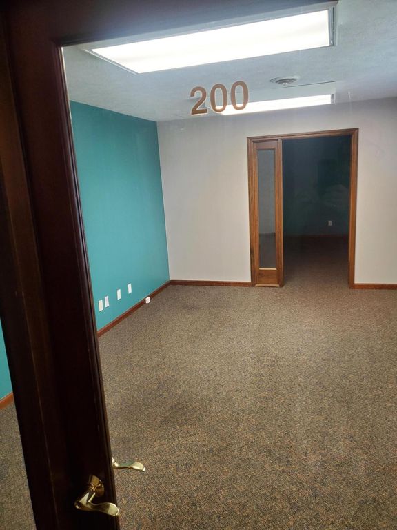 307 South West Street, 200, Nixa, MO 65714