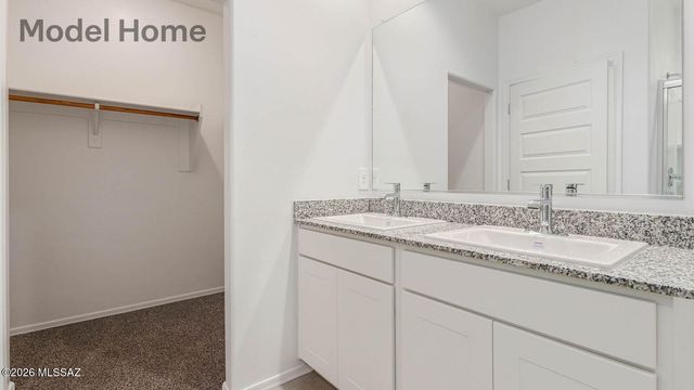 1084 S Chatfield Avenue, Vail, AZ 85641