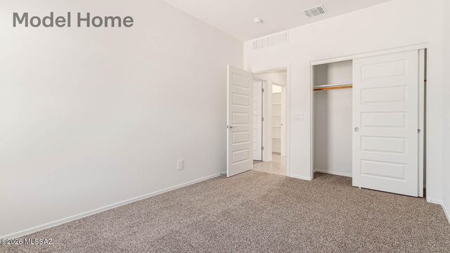 1084 S Chatfield Avenue, Vail, AZ 85641