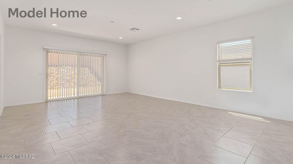 Image 2 of property listing at 1084 S Chatfield Avenue, Vail, AZ 85641