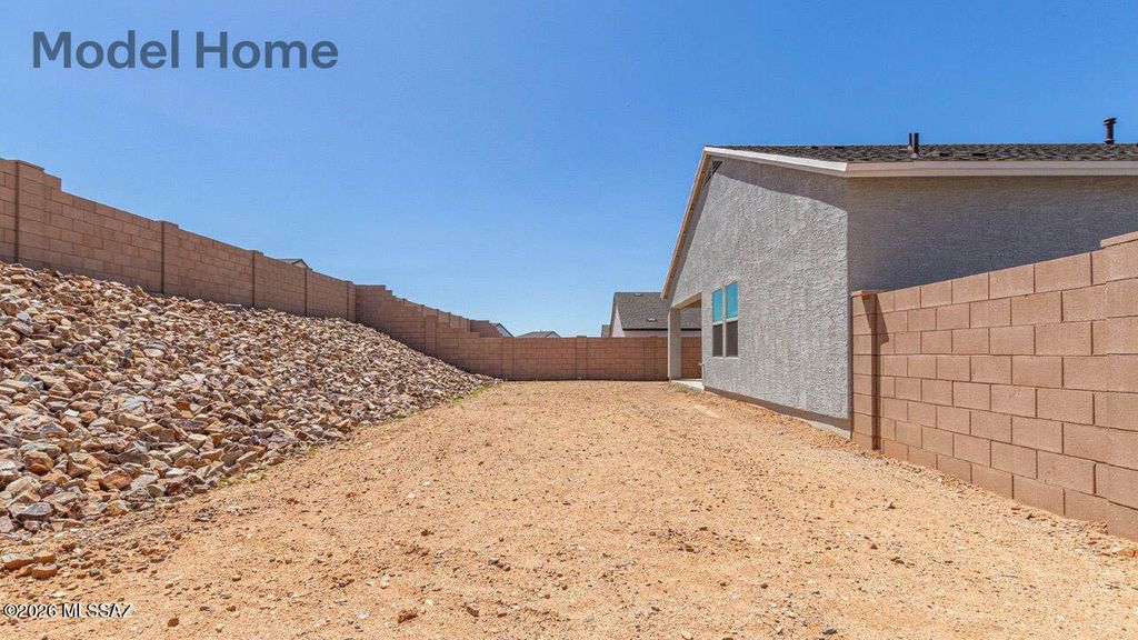 Image 35 of property listing at 1084 S Chatfield Avenue, Vail, AZ 85641