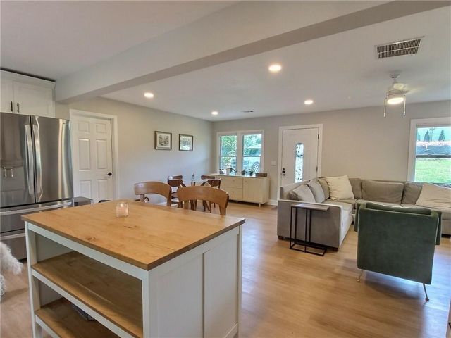 3296 Old Concord Road SE, Smyrna, GA 30082