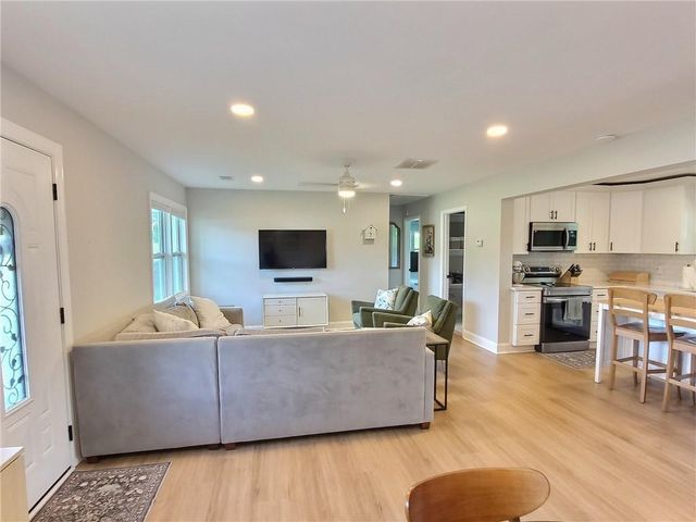 3296 Old Concord Road SE, Smyrna, GA 30082