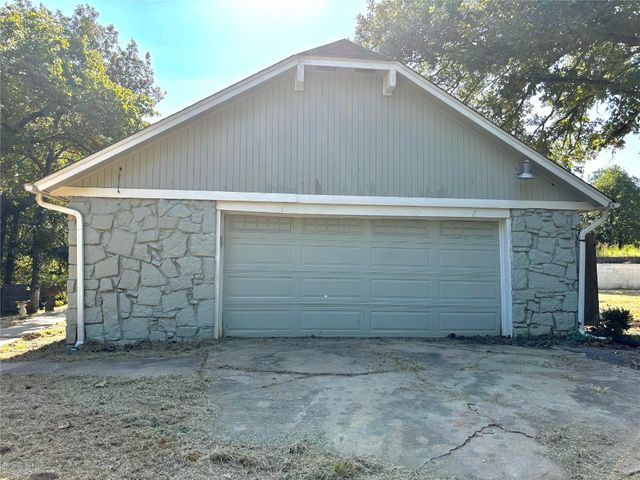17500 Bode Road, Choctaw, OK 73020