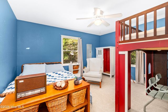126 Narrow Shore Road, Aydlett, NC 27916