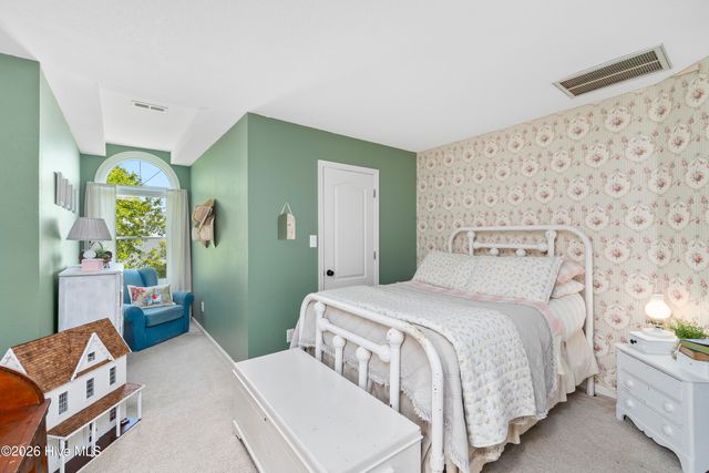 126 Narrow Shore Road, Aydlett, NC 27916