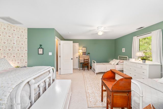 126 Narrow Shore Road, Aydlett, NC 27916